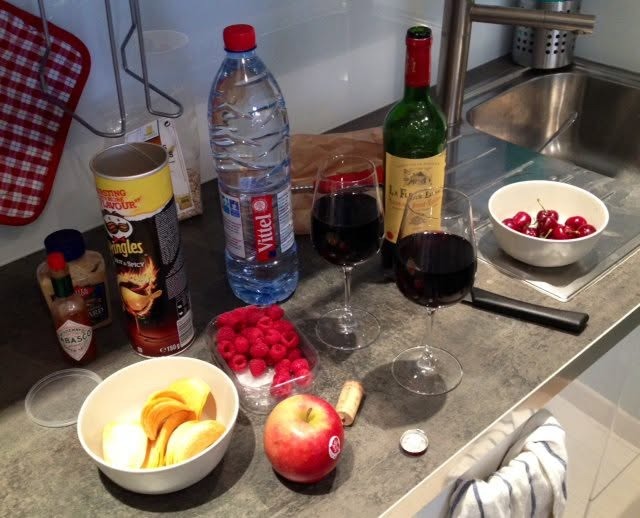 An afternoon snack at home in our Paris appartment